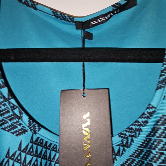 Manaola Jade and Black Kipuka Tunic - Picture 3 of 4